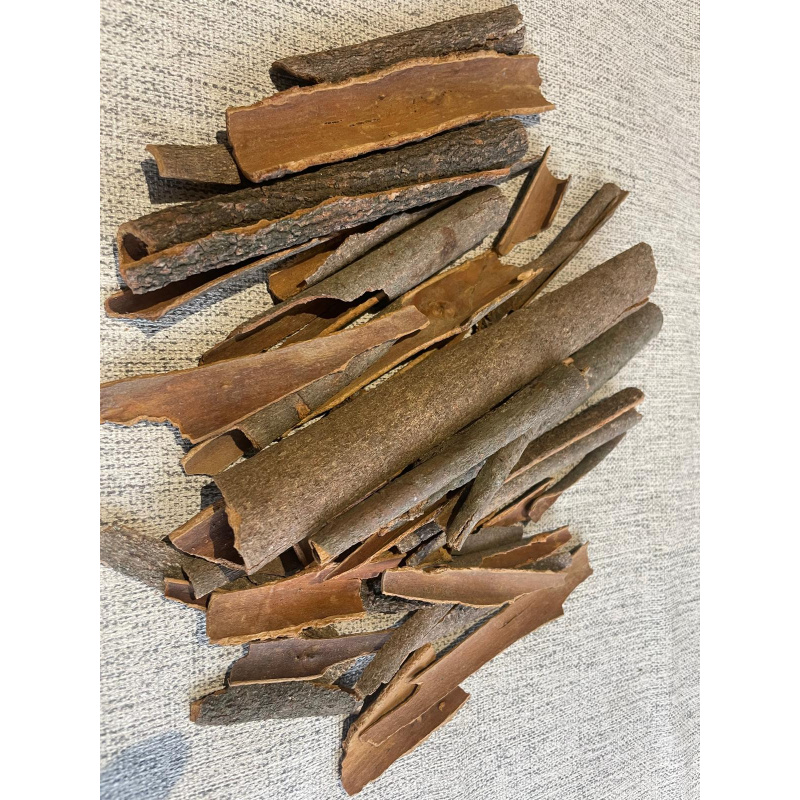 Large Botanicals Box, Blackwater set up/ Benifical tanning, preventing, disess, + Decor.